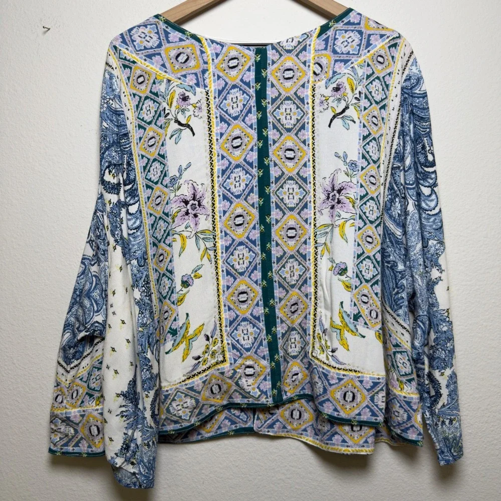 Free People Women Lola Floral Top Large Blue Patchwork Paisley‎ Button Front